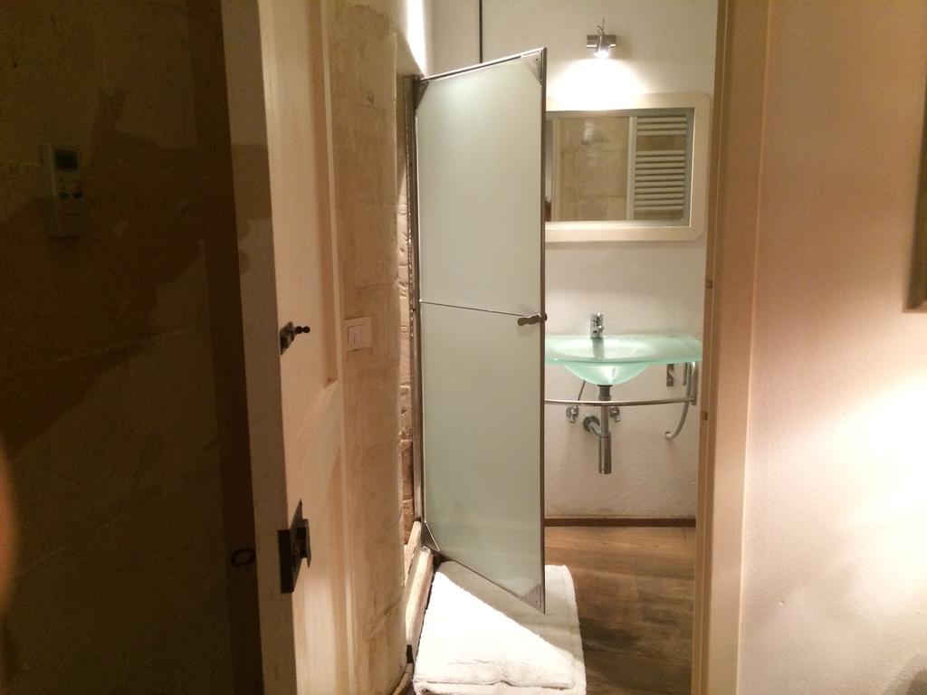 לצ'ה B&B Palazzo Gorgoni חדר תמונה